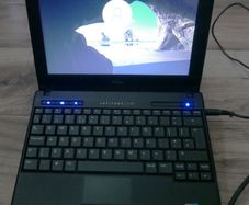 Dell Latitude 2100 150GB HDD Intel Atom Core 2GB RAM 10.1" Laptop works fine