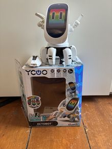 Yogo remote controlled octobot robot toy