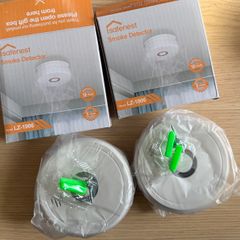 2 x Safenest Smoke Detectors