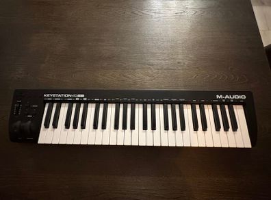 Never used M-Audio Keystation 49 MIDI Keyboard with Sustain Pedal