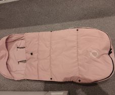 Pink muff Bugaboo bee