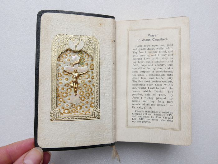 Vintage The Treasury of the Sacred Heart: A Prayer Book for Catholics