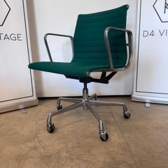 Mid-century EA 117 Desk Swivel Armchair by Charles Eames for Herman Miller