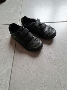 Clarks boy black leather school shoes size 1F