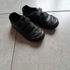 Clarks boy black leather school shoes size 1F