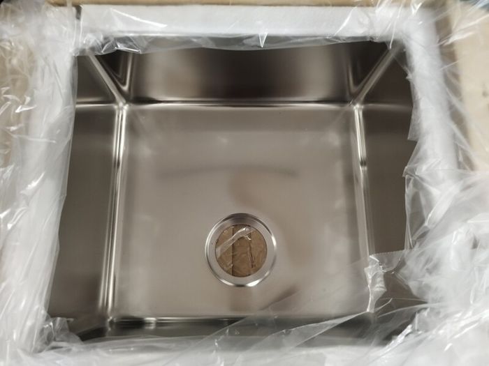 Undermounted stainless steel sink