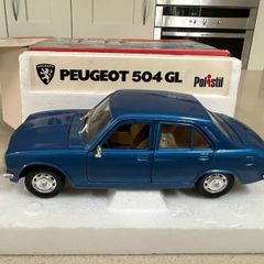 Peugeot 504 GL 1/25 Polistil Year 1976
