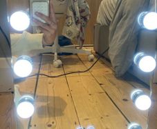 Glam doll mirror