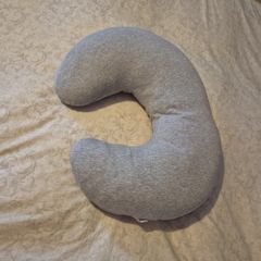 Mamas and Papas Feeding Pillow