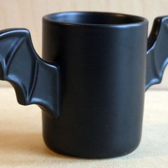 Bat wing mug 10 cm