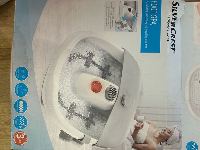 Foot spa massager