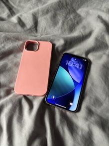 iphone 13 128GB in mint condition. Rare light pink