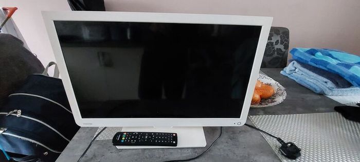 toshiba 19inch tv