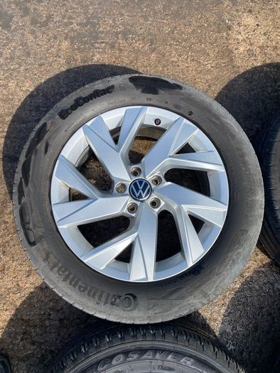 2022 Volkswagen Tiguan Alloys Wheels Breaking For Parts