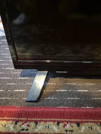 32" Toshiba Smart TV