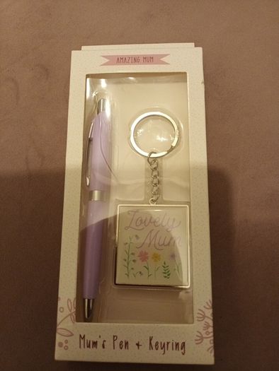 Mothers day pen and keyring set