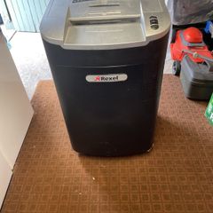 Paper shredder Office