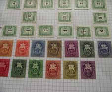 Big Collection Of Stamps From Hungary, On Pages, Hinged.