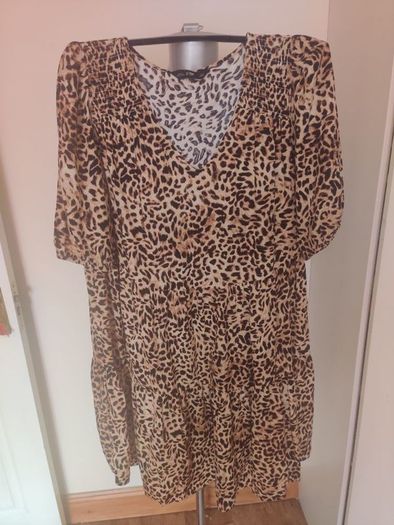 Brand new F&F V-neck leopard print viscose dress size UK14 EU42 Postage included