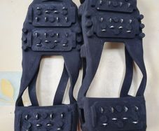 Walk Traction Cleats Size M