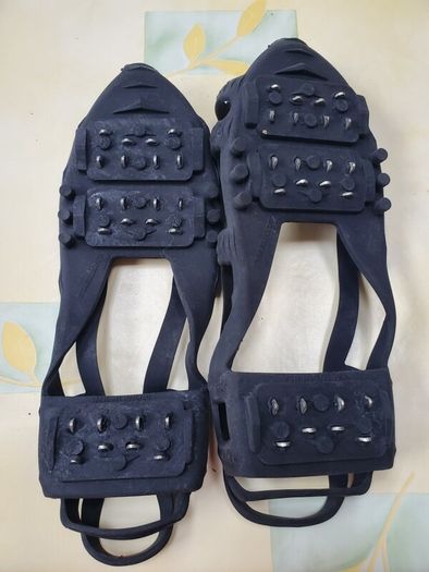 Walk Traction Cleats Size M