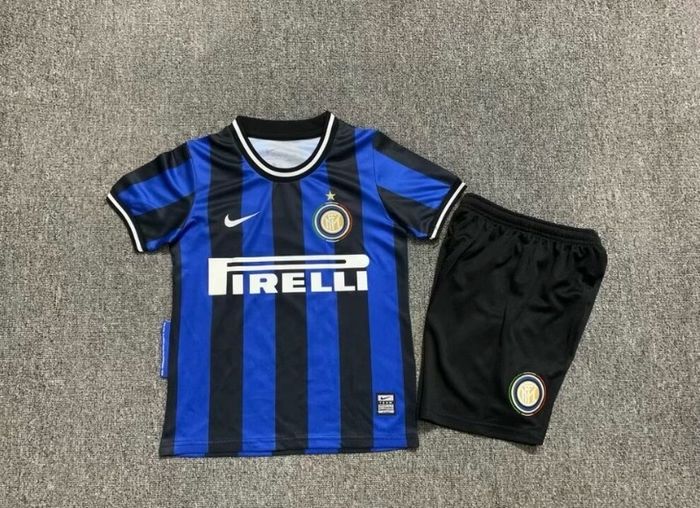 Retro football kits