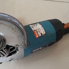 Makita 9067 180mm 7" Angle Grinder 110v