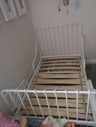 IKEA minnen kids bed