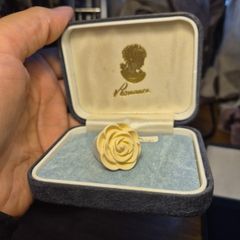 Plastic White Rose Ring