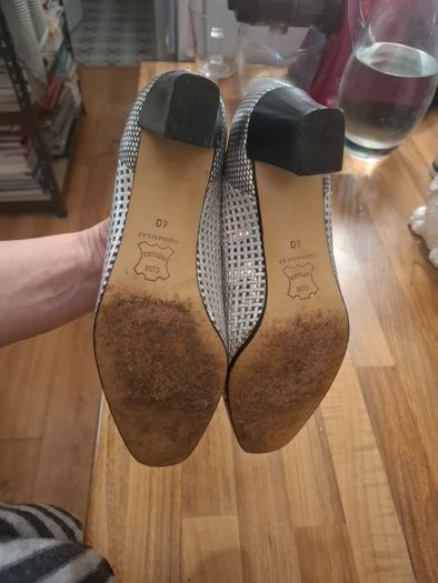 Silver low heeled pumps