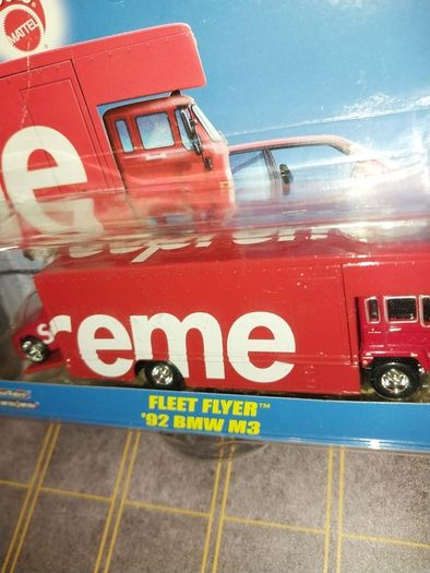 Supreme x Hot Wheels Fleet Flyer + '92 BMW M3, a highly sought-after collaboration released during Supreme's Spring/Summer 2019 season. Also Single loose Truck