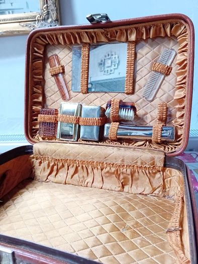 Vintage Case