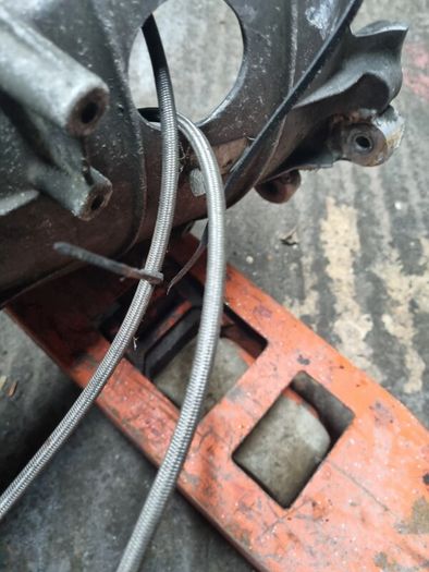Cd009 gearbox rb braided lines