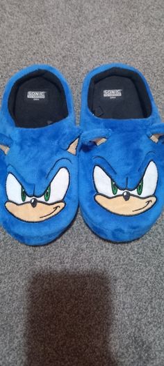 Sonic Slippers like new