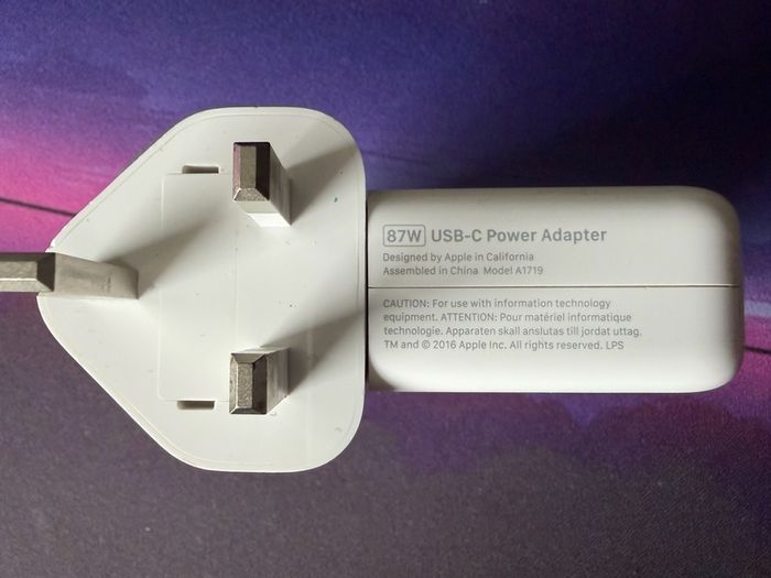 Mac 87W USB-C power adapter charger genuine