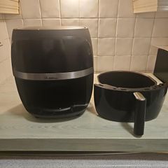 Black digital air fryer - good condition