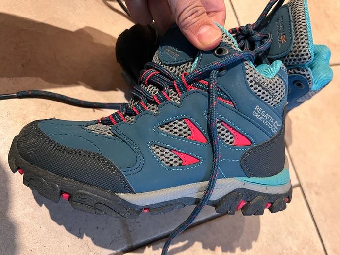 Regatta kids hiking boots, size 11/ EU30, as new