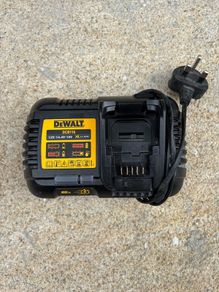 Dewalt Fast Charger