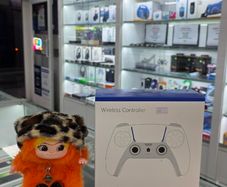 Wireless PS5 Style Controller