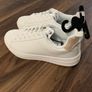 BRAND NEW Ladies/Girls White Runners / White Trainers: Size 5 Image 2
