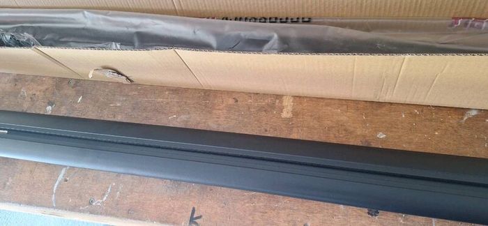 Roof cross bars