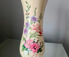 Beautiful Floral Vase 22cm