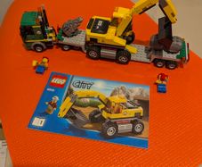 Lego City 4204 Excavator and Transport