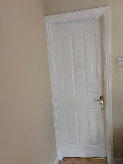 7 Internal Doors 5 Narrow and 2 Standard