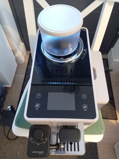 Delonghi Coffee Machine Rivelia -  Beige