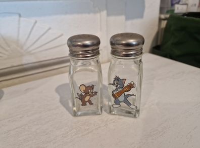 Tom & Jerry Vintage Salt and Pepper shakers