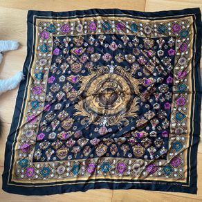 Adrienne Vittadini vintage scarf