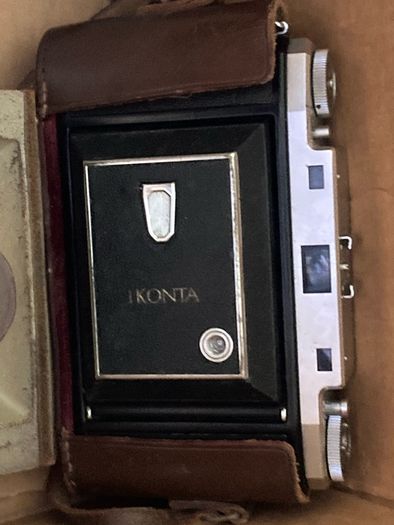 Vintage Camera Collection Cameras, Lenses & Accessories Untested