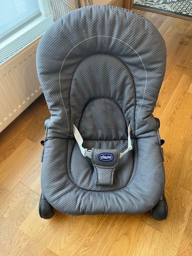 Chicco baby bouncer