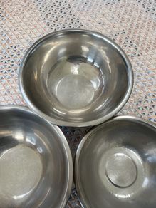 stainless steel mixing bowls